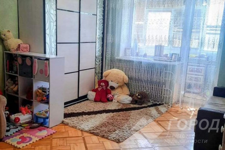 Продам 1-кімнатну квартиру, Гагарина проспект, Код: 810918/2