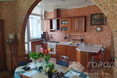 Продам 2-х кімнатну квартиру, Холодная Гора, Код: 810934/1