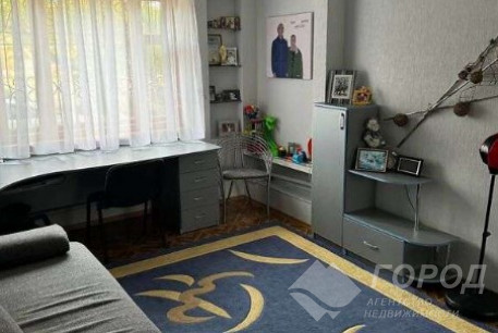 Продам 3-х кімнатну квартиру, Одесская, Код: 811012/1