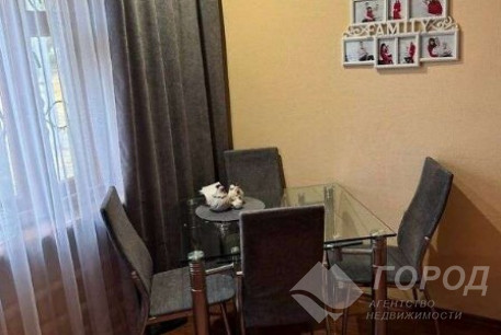 Продам 3-х кімнатну квартиру, Одесская, Код: 811012/1