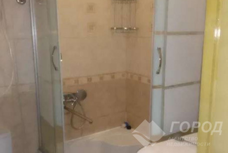 Сдам гостинку, Центральный рынок, Южный вокзал метро, Код: 811073/1