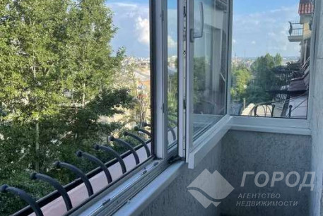 Продам 2-х кімнатну квартиру в новобудові, Сосновая Горка, Код: 811083/1