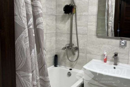 Продам 1-кімнатну квартиру, Рогань, Код: 811182/1