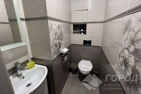 Продам 2-х кімнатну квартиру в новобудові, ХТЗ, ХТЗ метро, Код: 811212/1