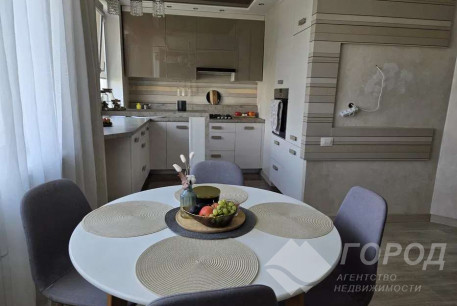 Продам 3-х кімнатну квартиру, Алексеевка, Победа метро, Код: 811220/2