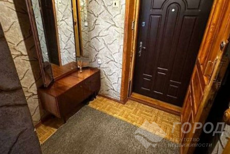 Продам 1-кімнатну квартиру, Основа, Код: 811231/2