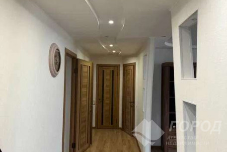 Продам 4-х кімнатну квартиру, Павлово поле, Код: 811235/1