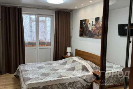 Продам 4-х кімнатну квартиру, Павлово поле, Код: 811235/1