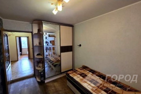 Продам 3-х кімнатну квартиру, Сосновая Горка, Код: 811354/36