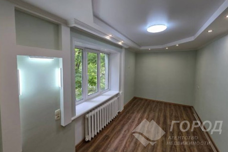 Продам 2-х кімнатну квартиру, Жуковского, Код: 811354/58