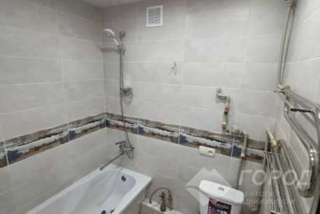 Продам 2-х кімнатну квартиру, Жуковского, Код: 811354/58