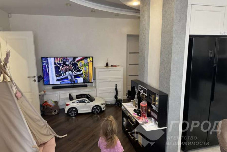 Продам 3-х кімнатну квартиру, Новые дома, Маршала Жукова метро (Дворец спорта), Код: 811374/1