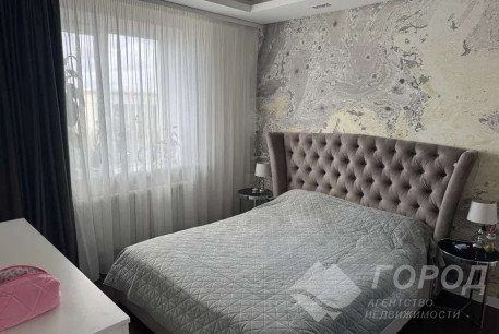 Продам 3-х кімнатну квартиру, Новые дома, Маршала Жукова метро (Дворец спорта), Код: 811374/1