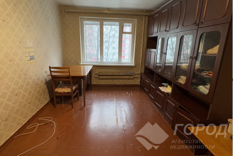 Продам гостинку, Завод им. Малышева метро, Код: 811401/1