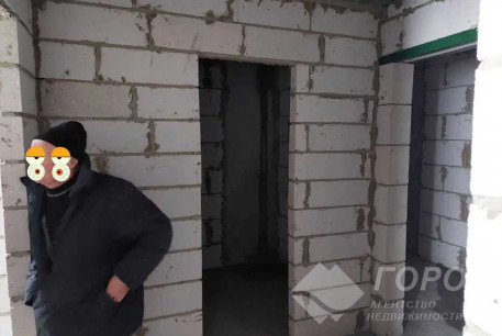 Продам 1-кімнатну квартиру в новобудові, Рогань, Код: 811405/1