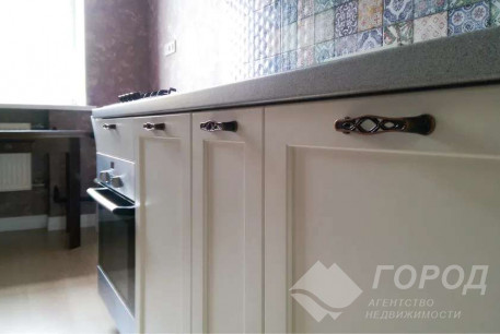 Продам 3-х кімнатну квартиру, Центр, Университет метро, Код: 811441/2