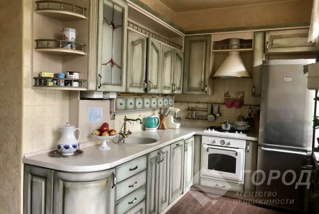 Продам 2-х кімнатну квартиру, Гагарина проспект, Метростроителей метро, Код: 811582/1