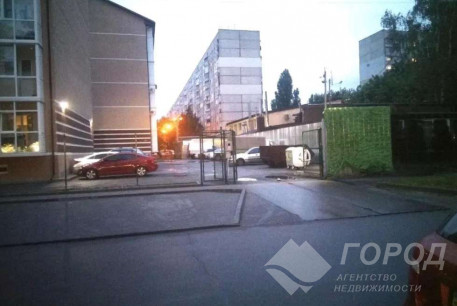 Сдам гостинку, Гагарина проспект, Защитников Украины метро (Площадь Восстания), Код: 811603/1