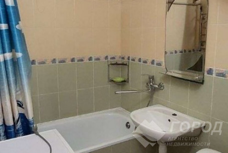 Продам 1-кімнатну квартиру, Новые дома, Маршала Жукова метро (Дворец спорта), Код: 811665/1