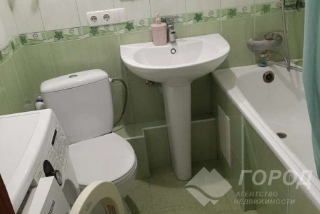 Сдам 1-кімнатну квартиру, Рогань, Код: 811687/1