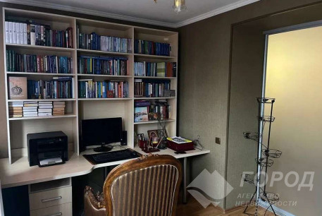 Сдам 3-х кімнатну квартиру, Сосновая Горка, Научная метро, Код: 811763/2