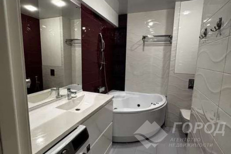 Продам 3-х кімнатну квартиру, Новые дома, Маршала Жукова метро (Дворец спорта), Код: 811816/1