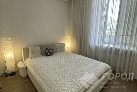 Сдам 2-х кімнатну квартиру, Центр, Код: 811826/1