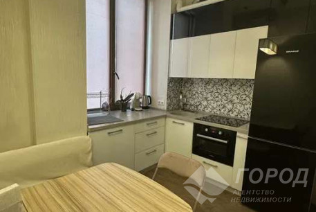 Сдам 2-х кімнатну квартиру, Центр, Код: 811826/1