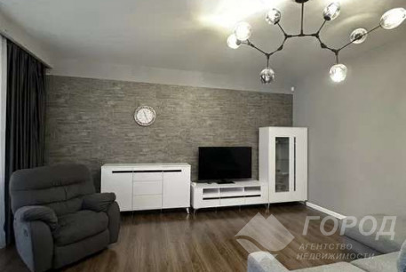 Продам 3-х кімнатну квартиру, ХТЗ, ХТЗ метро, Код: 811835/1