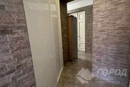 Продам 3-х кімнатну квартиру, ХТЗ, ХТЗ метро, Код: 811835/1