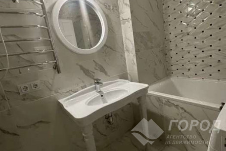 Продам 3-х кімнатну квартиру, ХТЗ, ХТЗ метро, Код: 811835/1