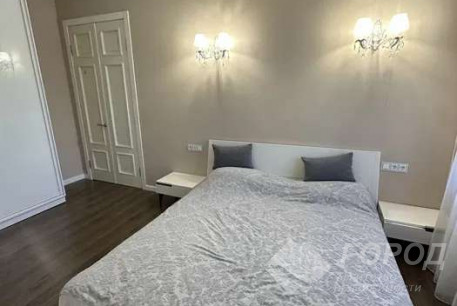 Продам 3-х кімнатну квартиру, ХТЗ, ХТЗ метро, Код: 811835/1