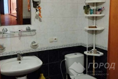 Продам 4-х кімнатну квартиру, Центральный рынок, Южный вокзал метро, Код: 811845/1