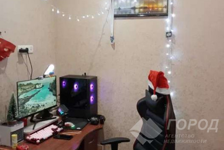 Продам 4-х кімнатну квартиру, Рогань, Код: 811874/1