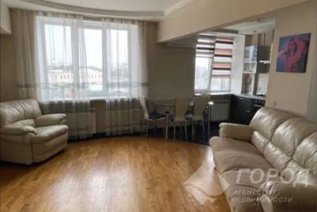 Продам 2-х кімнатну квартиру, Центр, Исторический Музей метро, Код: 811888/2