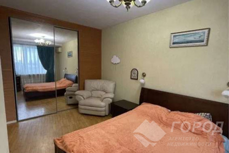 Продам 2-х кімнатну квартиру, Центр, Исторический Музей метро, Код: 811888/2
