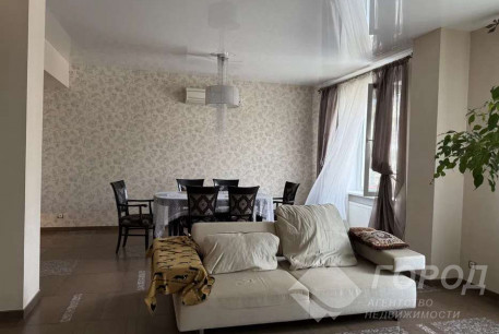 Продам 3-х кімнатну квартиру, Центр, Код: 811891/1