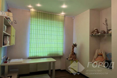 Продам 3-х кімнатну квартиру, Центр, Код: 811891/1