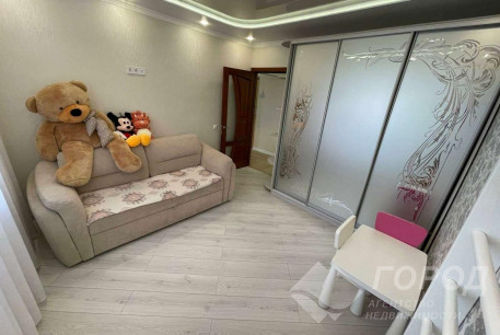 Сдам 4-х кімнатну квартиру, Новые дома, Маршала Жукова метро (Дворец спорта), Код: 811904/1