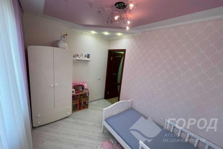 Сдам 4-х кімнатну квартиру, Новые дома, Маршала Жукова метро (Дворец спорта), Код: 811904/1