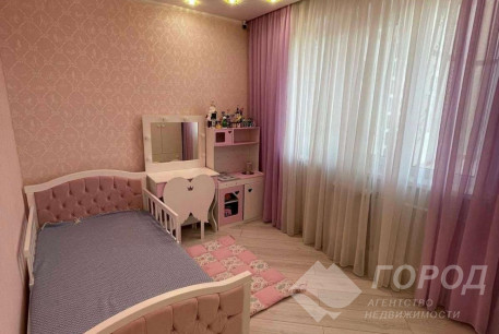 Сдам 4-х кімнатну квартиру, Новые дома, Маршала Жукова метро (Дворец спорта), Код: 811904/1