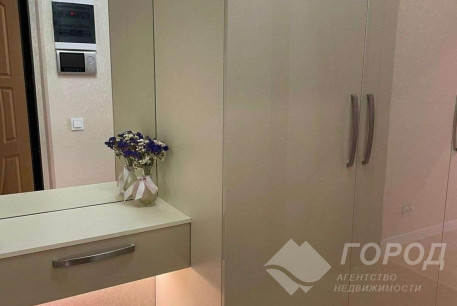 Сдам 4-х кімнатну квартиру, Новые дома, Маршала Жукова метро (Дворец спорта), Код: 811904/1