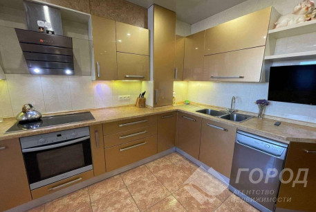 Сдам 4-х кімнатну квартиру, Новые дома, Маршала Жукова метро (Дворец спорта), Код: 811904/1