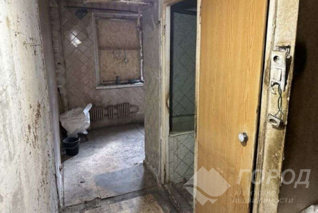 Продам 3-х кімнатну квартиру, Сосновая Горка, Научная метро, Код: 811918/1