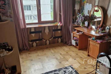 Продам 4-х кімнатну квартиру, Салтовка, Студенческая метро, Код: 811955/2