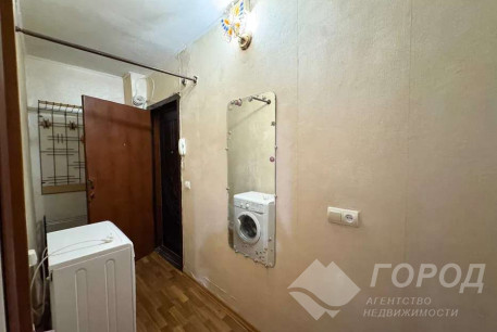 Продам 1-кімнатну квартиру, Новые дома, Маршала Жукова метро (Дворец спорта), Код: 812015/1