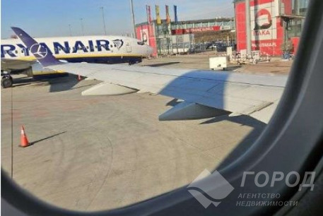 Продам 2-х кімнатну квартиру, Гагарина проспект, Метростроителей метро, Код: 812024/1