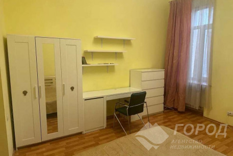 Сдам 2-х кімнатну квартиру, Центр, Площадь Конституции метро (Советская), Код: 812035/1