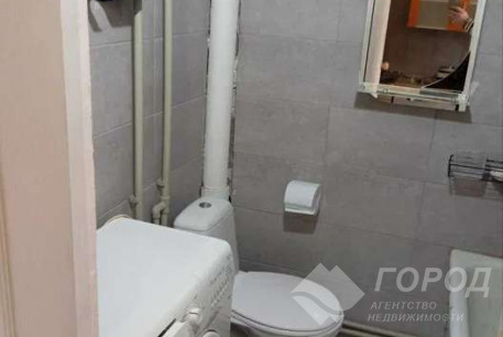 Сдам гостинку, Новые дома, Коммунальный рынок, Код: 812094/1