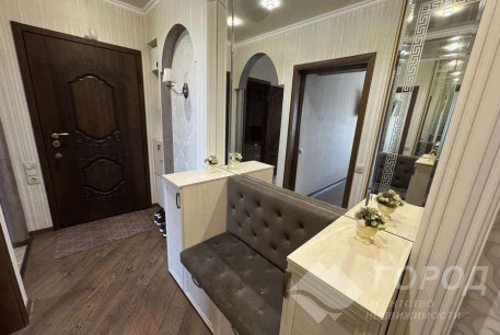 Продам 4-х кімнатну квартиру, Алексеевка, Победа метро, Код: 812097/1